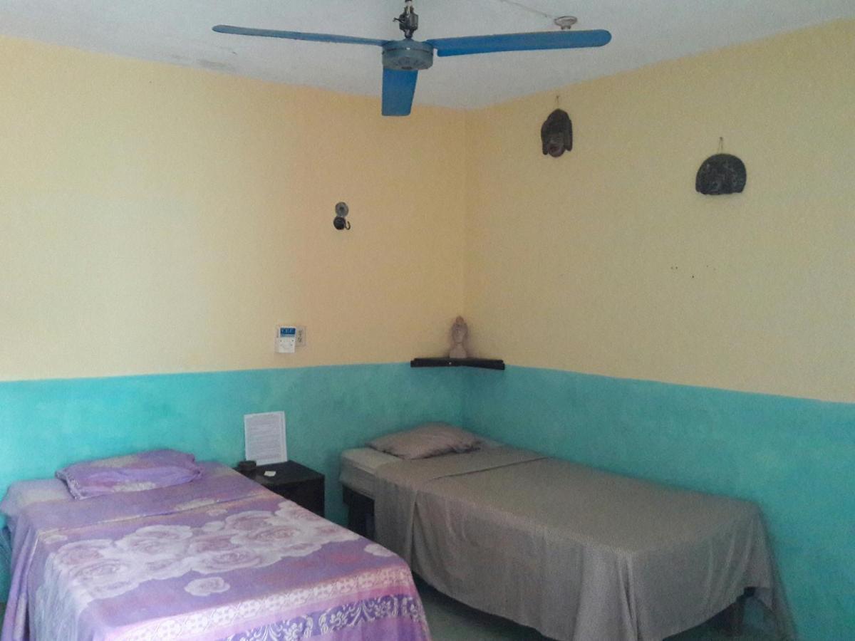 Hostal Y Temazcal Guemez Chichen Itza Exterior photo
