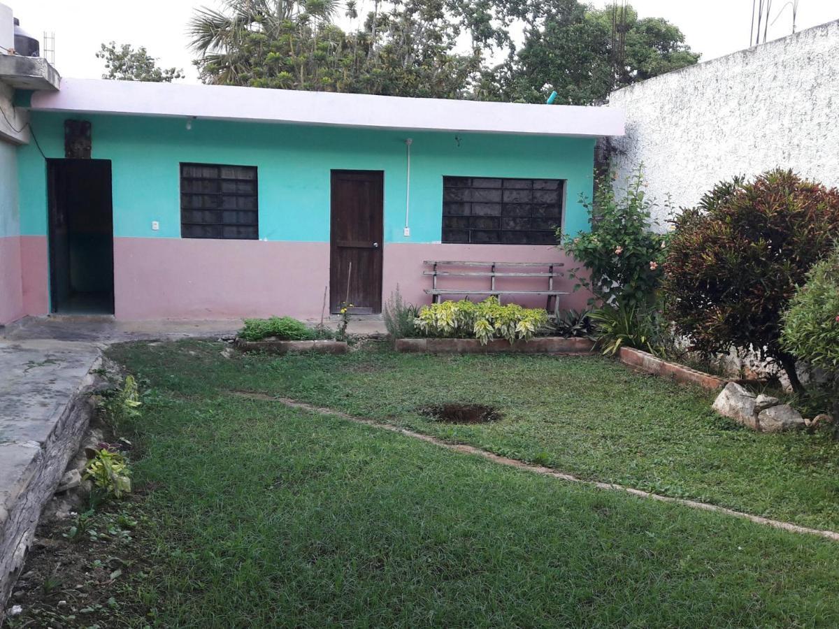 Hostal Y Temazcal Guemez Chichen Itza Exterior photo